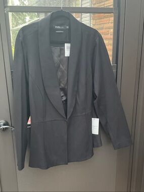 Black Women's Peplum Blazer NWT